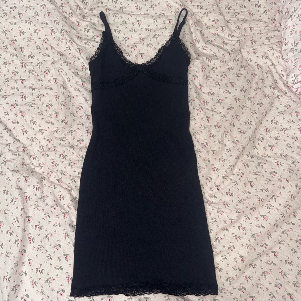 Tilly’s full tilt size small black lace mini dress